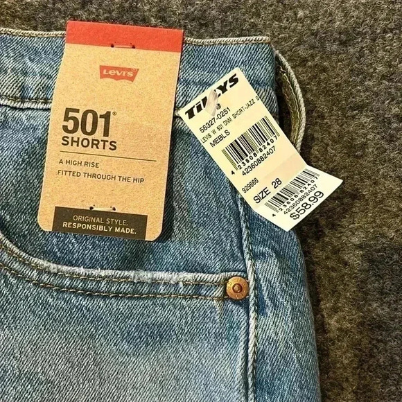 Levi's 501 Original High-Rise Cut-Off Jean Shorts - Picture 5 of 7